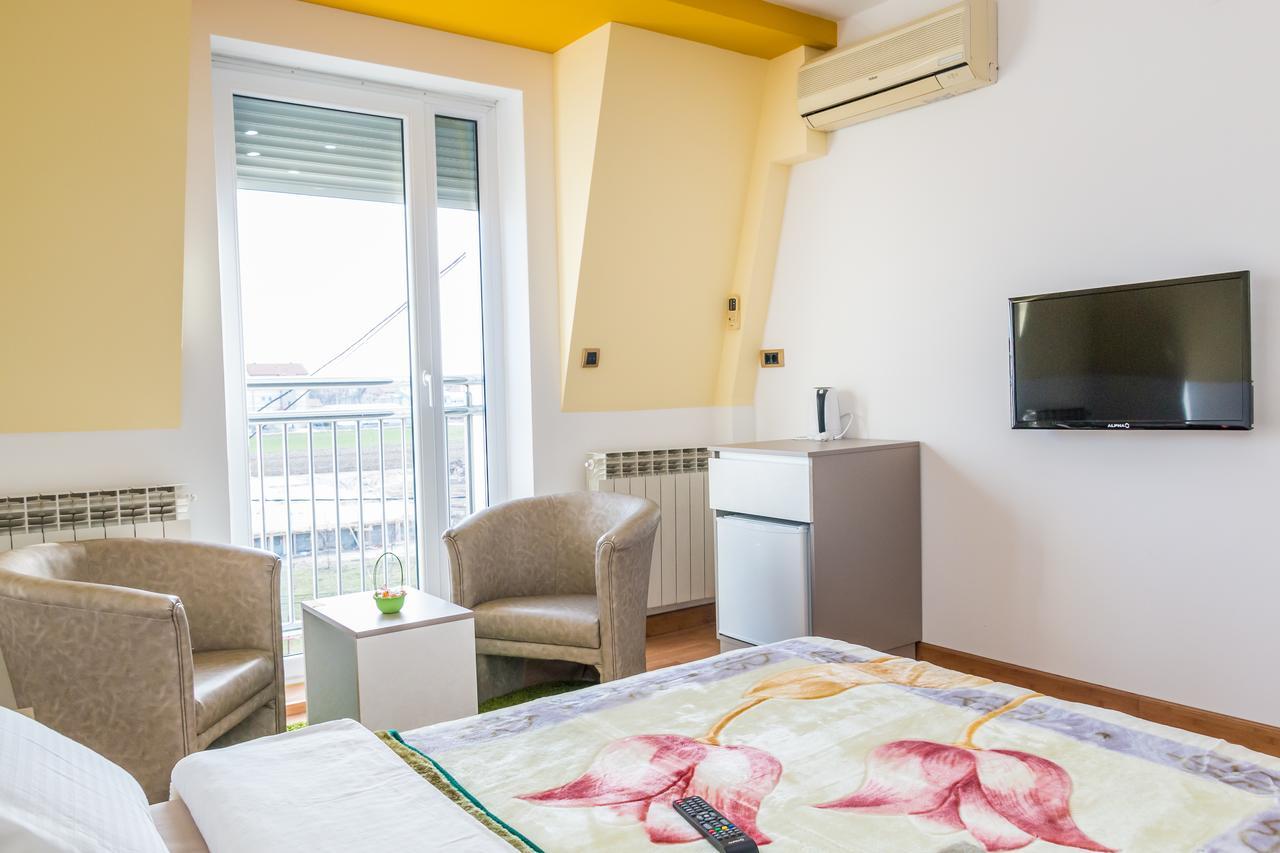 Kalanj Apartmani I Sobe Belgrad Exterior foto
